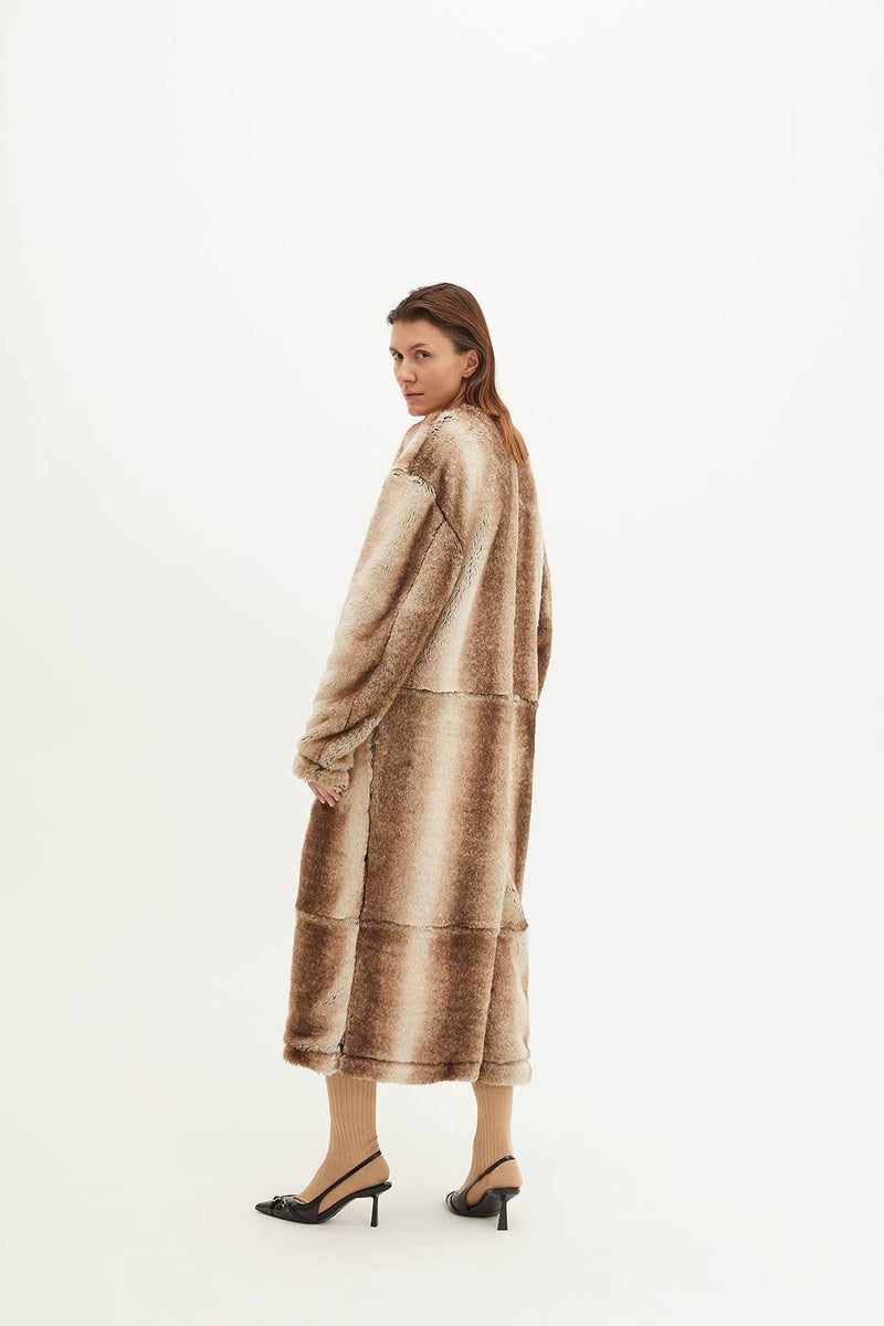 ECO FUR LONG COAT - HALFBOY - COAT