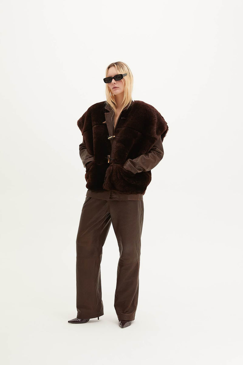 MAXI SHEARLING VEST - HALFBOY - MONTONE